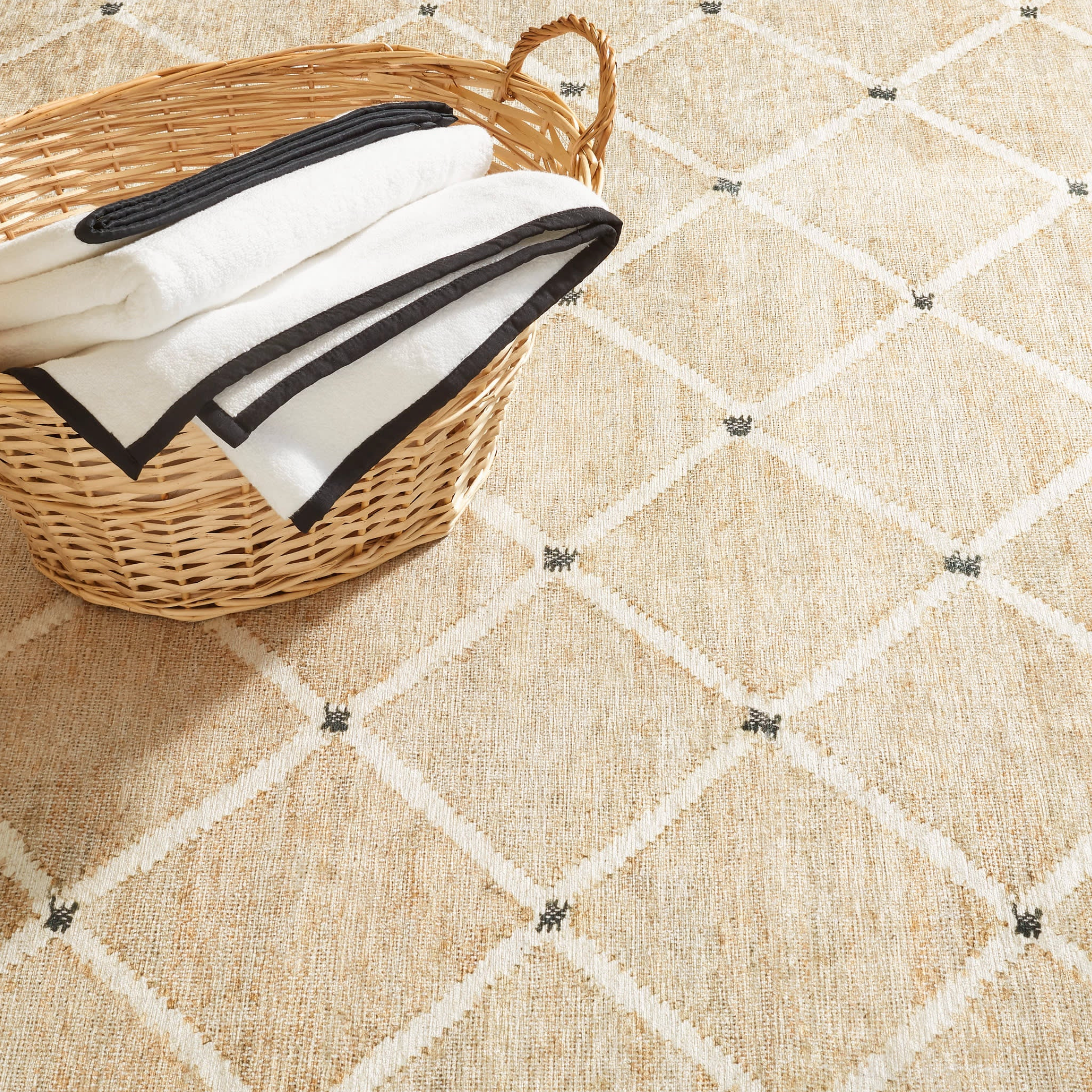 MACHINE WASHABLE RUGS
