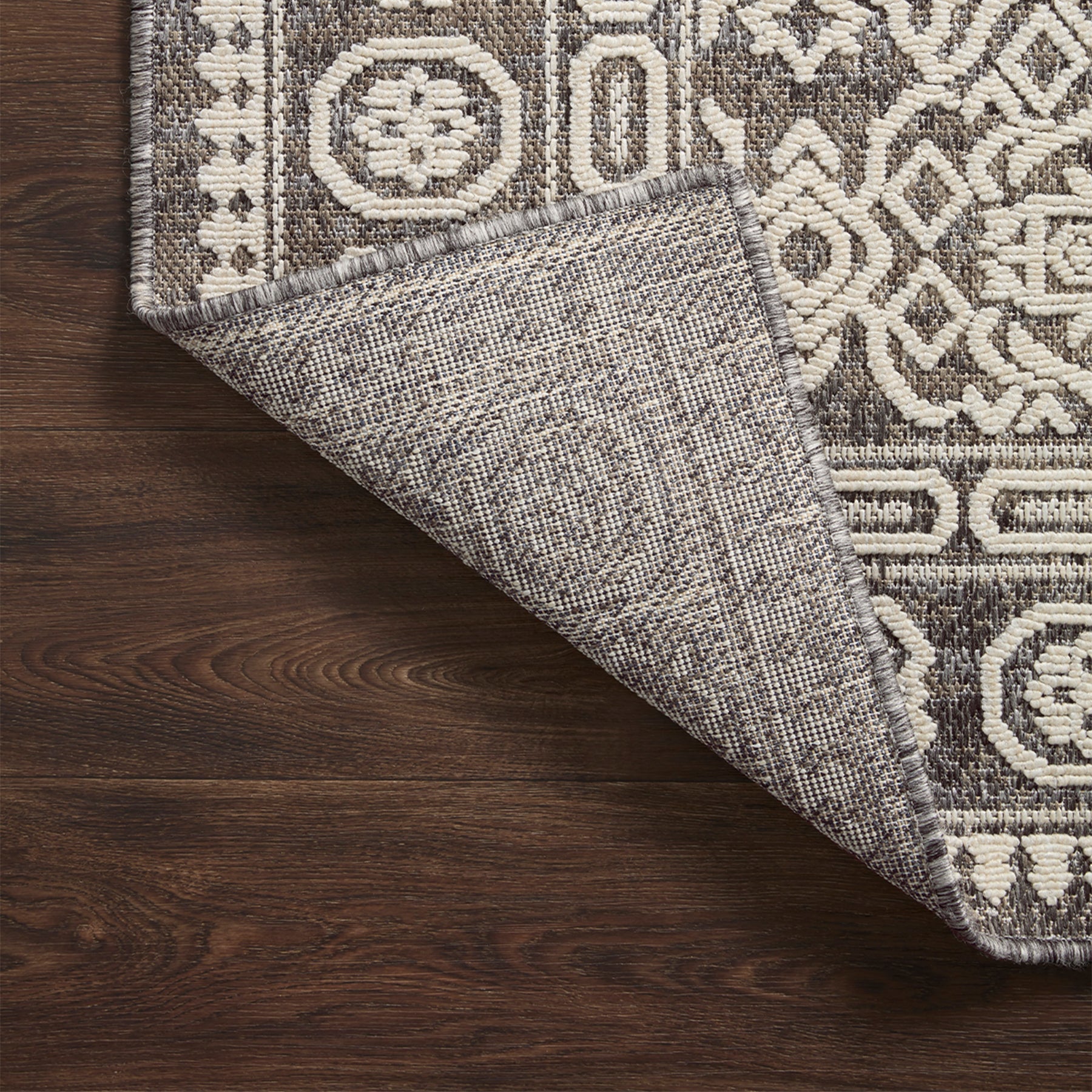 Rainier Pebble/Ivory Rug – LD Shoppe