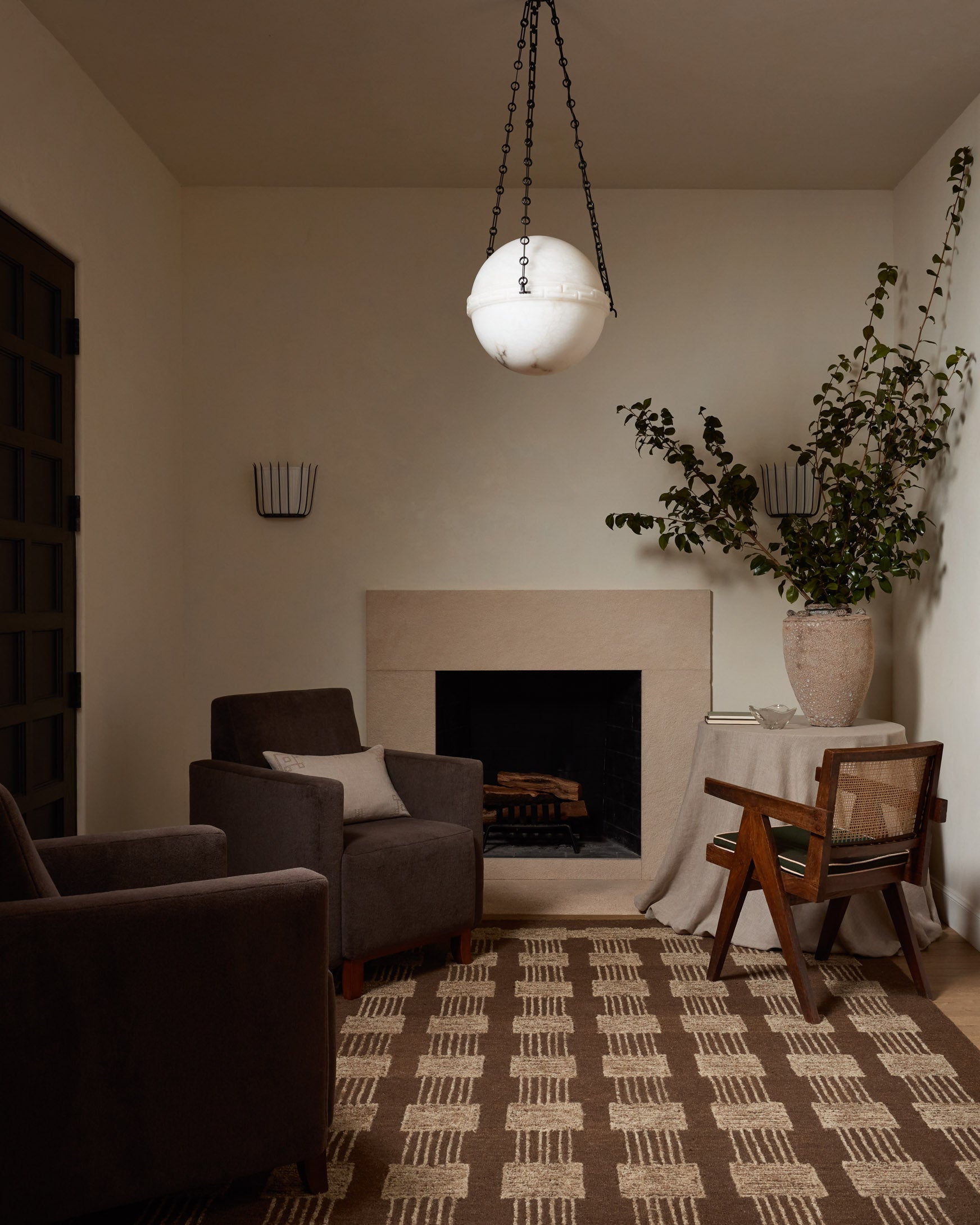 FRI-03 Espresso / Brown – lifestyle